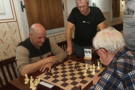 ŠAHOVSKI TURNIR NA RAKEKU 03 FOTO LJUBO VUKELIČ